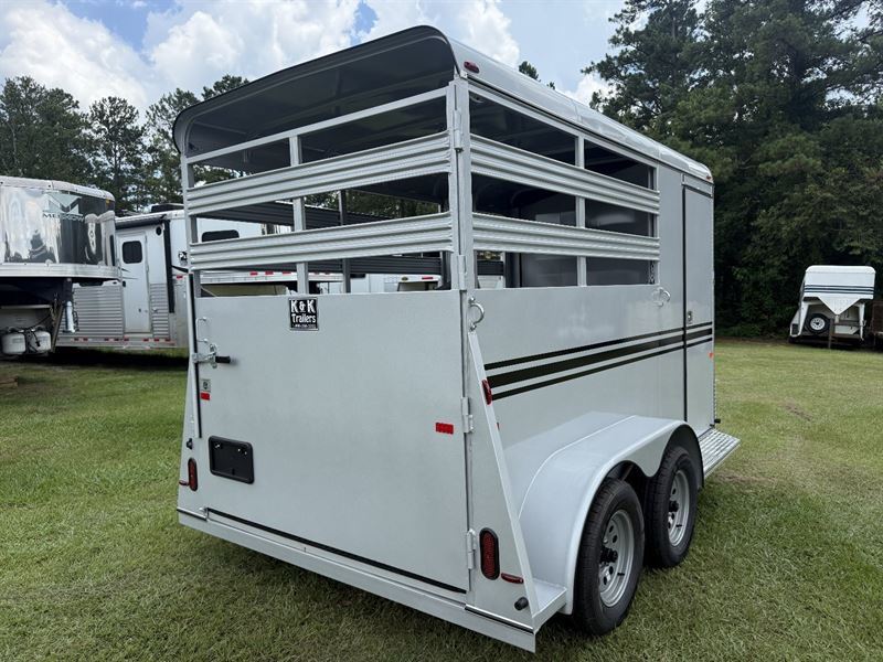2026 Bee 2 horse durango w/dr
