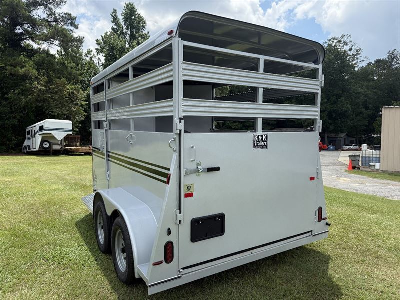 2026 Bee 2 horse durango w/dr