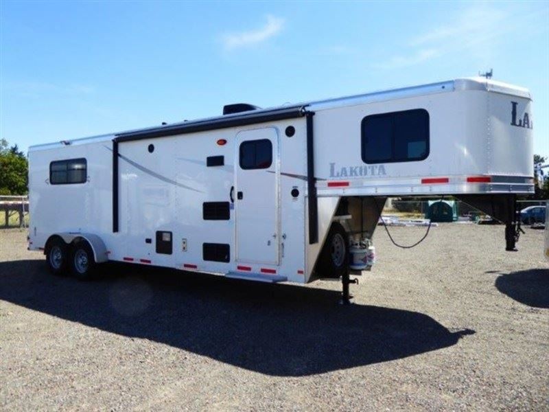 2018 Lakota Trailers ACX9