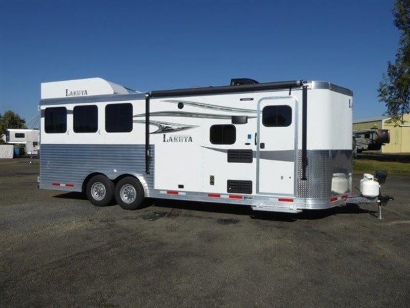 2018 Lakota Trailers C83HSLBP12SE