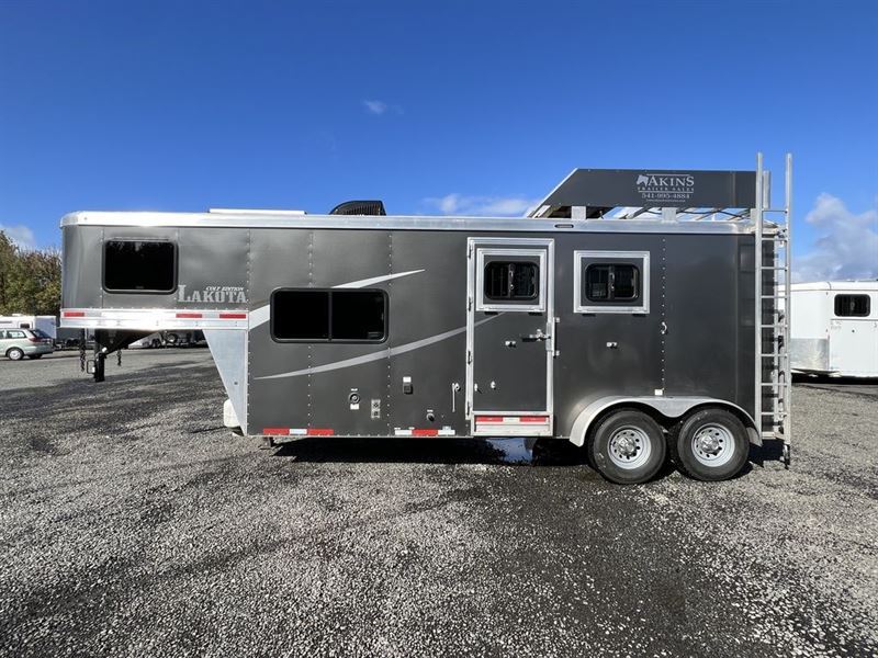 2020 Lakota Trailers Colt AC27