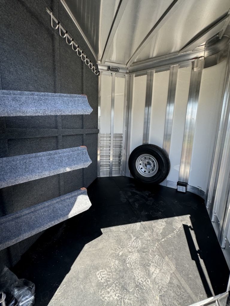 Trailer Photo 15