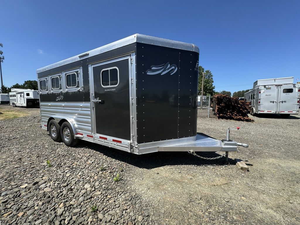 2024 Platinum Coach bumper pull 3 horse w/mangers