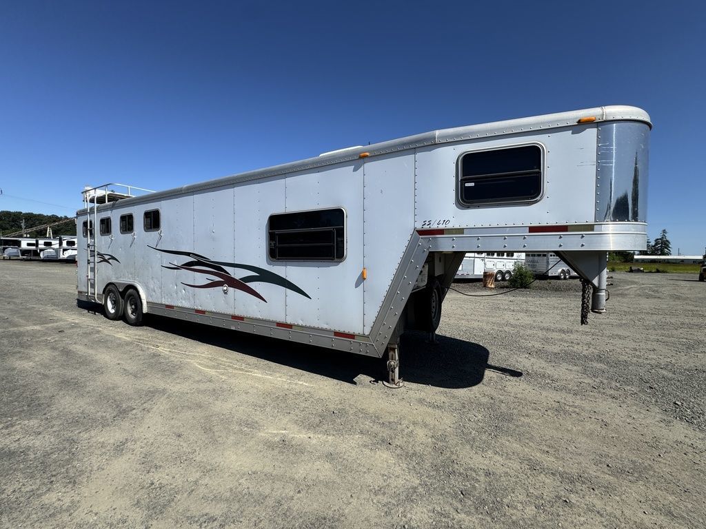 2003 Exiss ss 410 4h living quarters