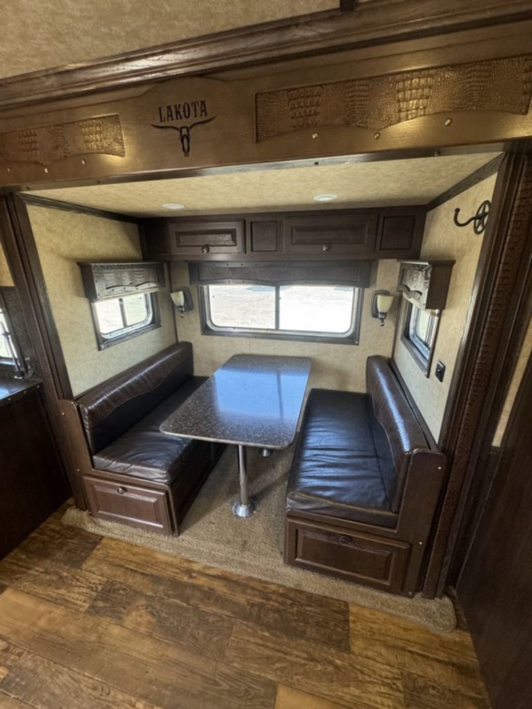 Trailer Photo 20