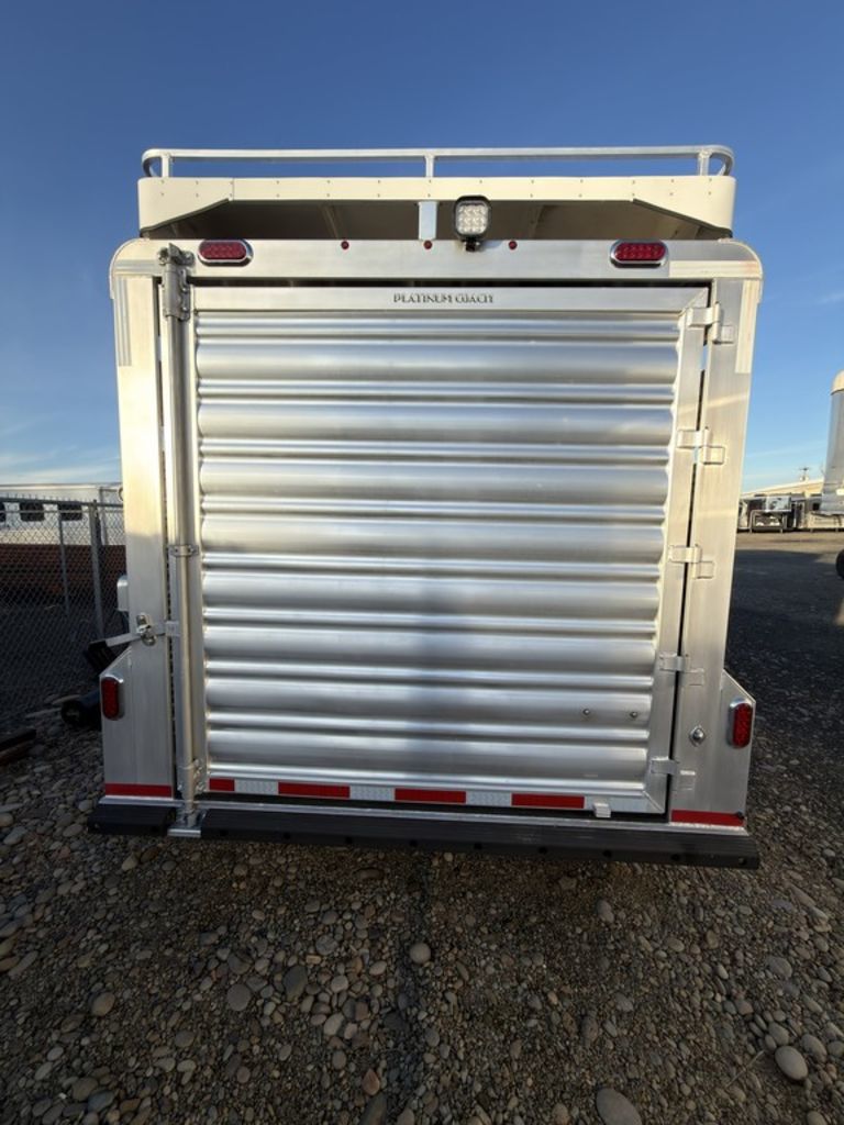 Trailer Photo 2