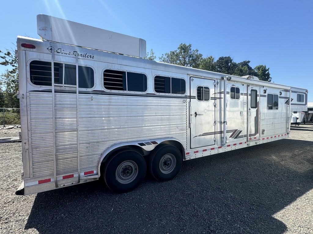 Trailer Photo 2
