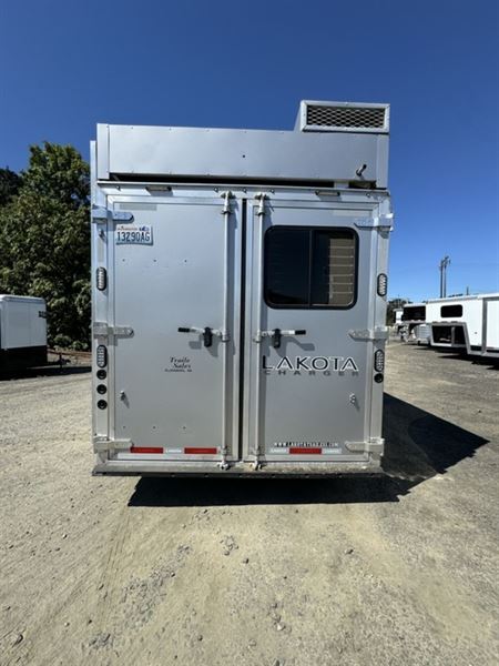 2021 Lakota charger c8311rk 3h w/mid tack