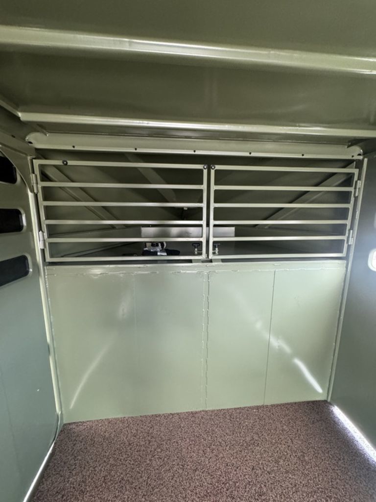 Trailer Photo 18