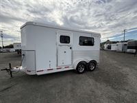 2018 2 horse Lakota Trailers L2HSTBP Straight Load