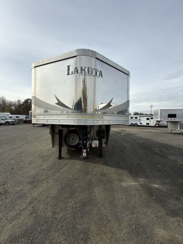 Trailer Photo 10