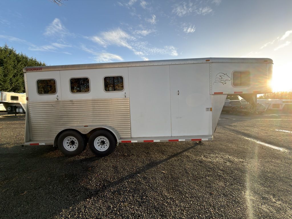 Trailer Photo 3