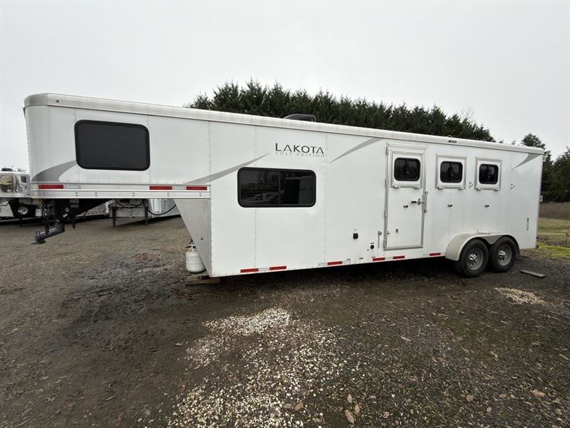 2021  Lakota Trailers