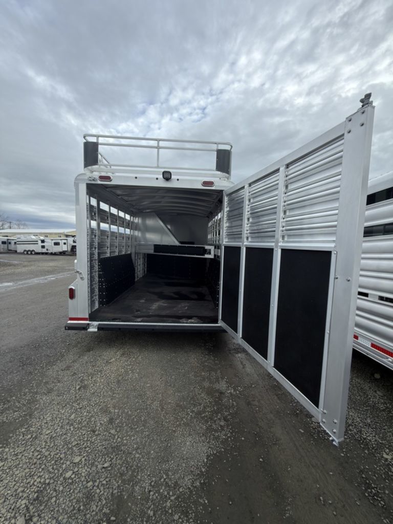 Trailer Photo 6