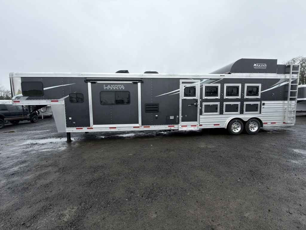 Trailer Photo 2