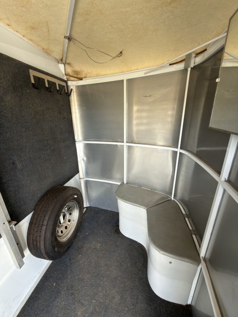 Trailer Photo 9