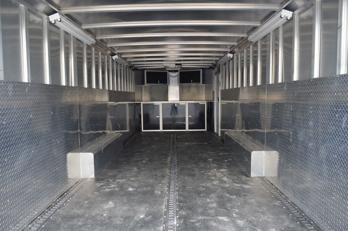 2000 Featherlite