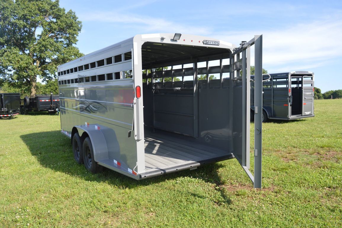 2025 Titan 6'8"x20'x6'6" bumper pull rubber floor