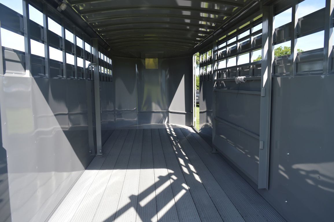 2025 Titan 6'8"x20'x6'6" bumper pull rubber floor