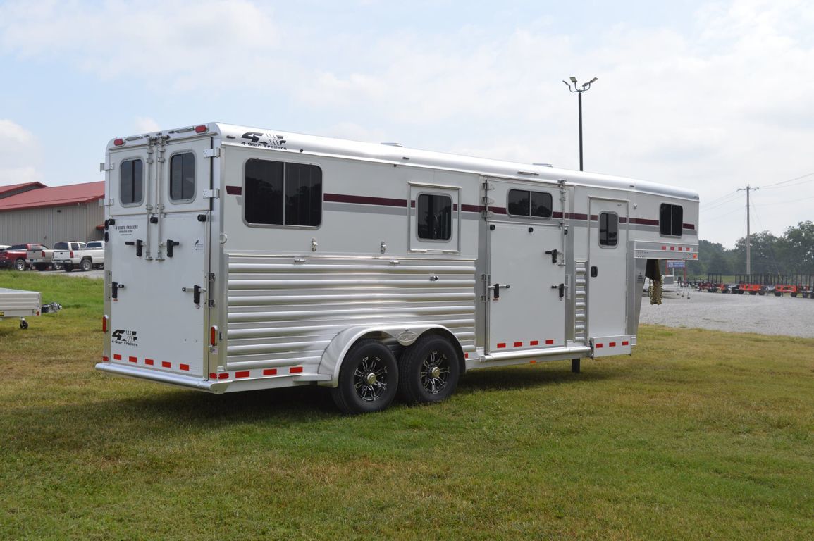 2026 4-star 6'10"x22'x7'6" 2+1 horse trailer w/ hydraulic jac