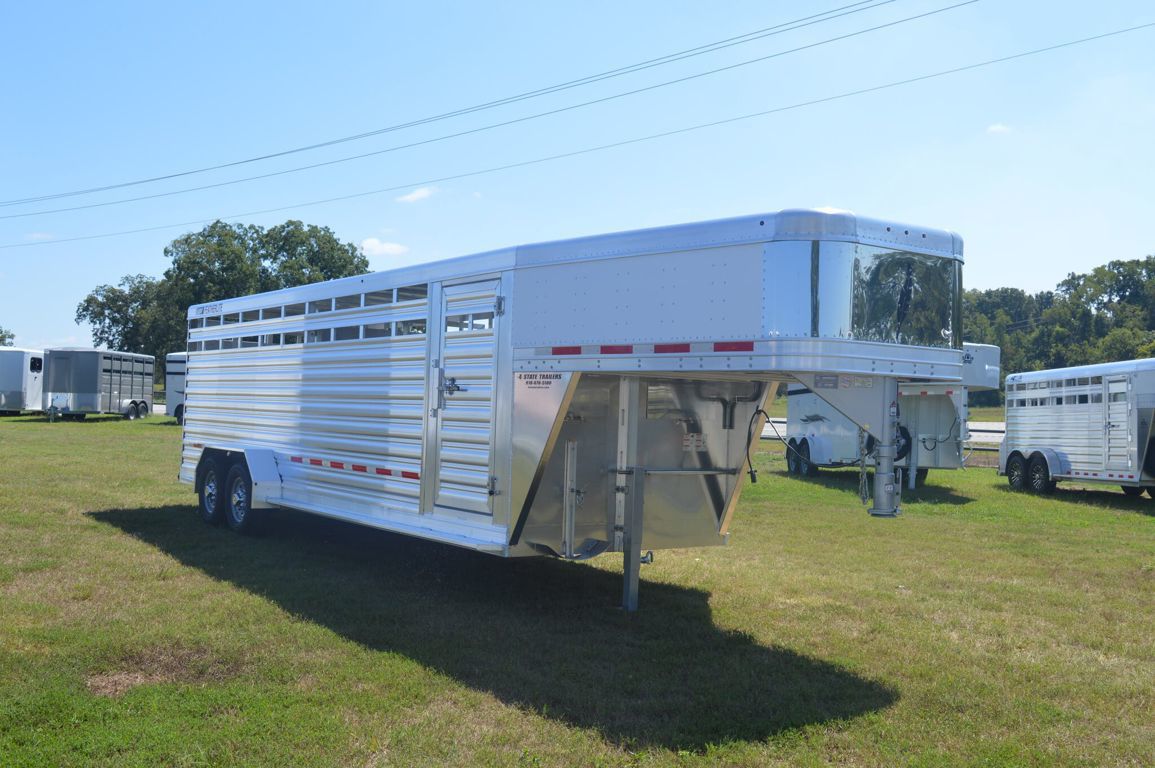 2026 Featherlite 6'7"' x 24' x 6'6" stock trailer