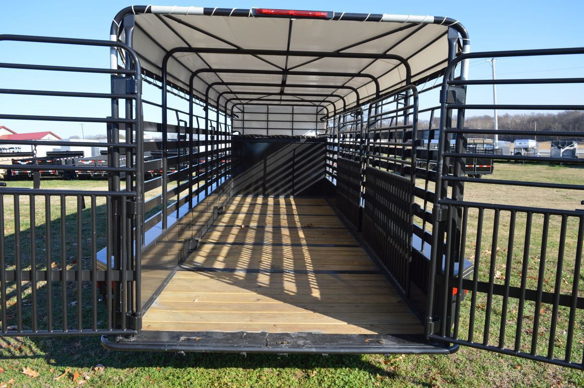 2026 W-W roustabout 6'8"x24' gooseneck stock trailer