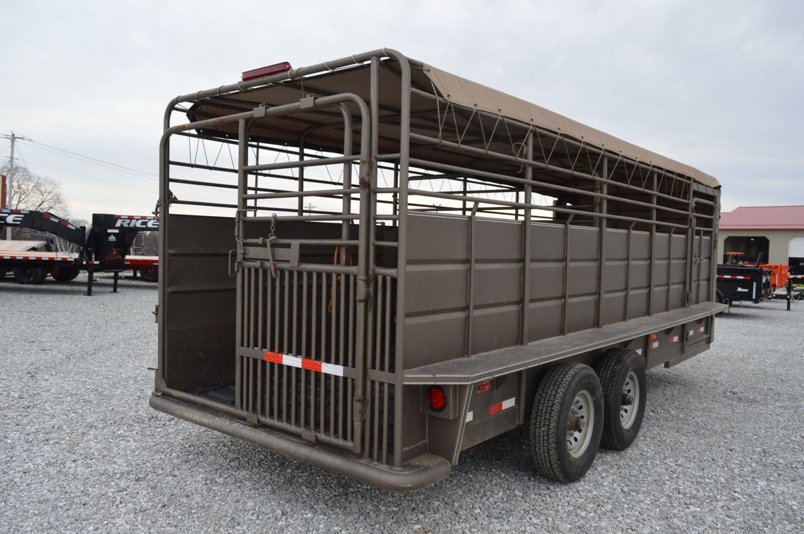 2014 Delco 6'8"x20'x6'6" delco stock trailer