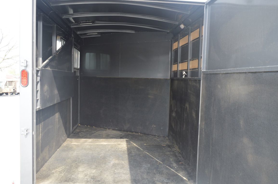 2024 Titan royal ii 2 horse slant 6'8x13'x7'