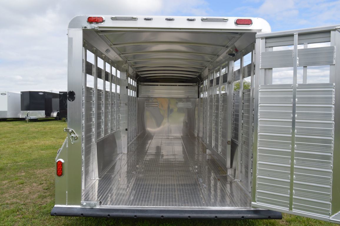 2027 4-star 7'x20'x6'6 deluxe stock trailer