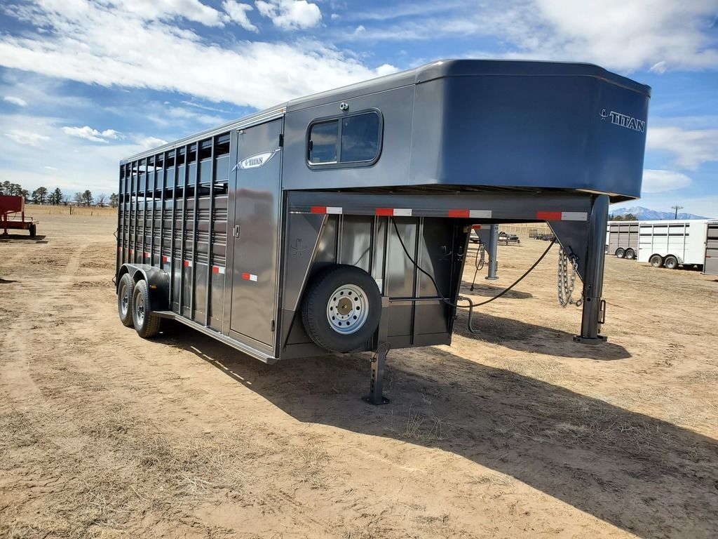 2021 Titan Trailer Standard Gooseneck Livestock 20'