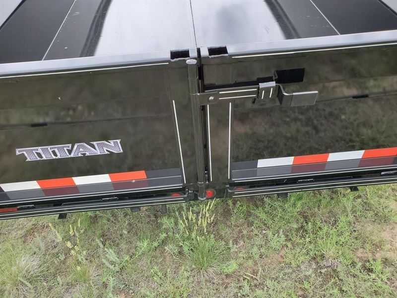 2022 Titan