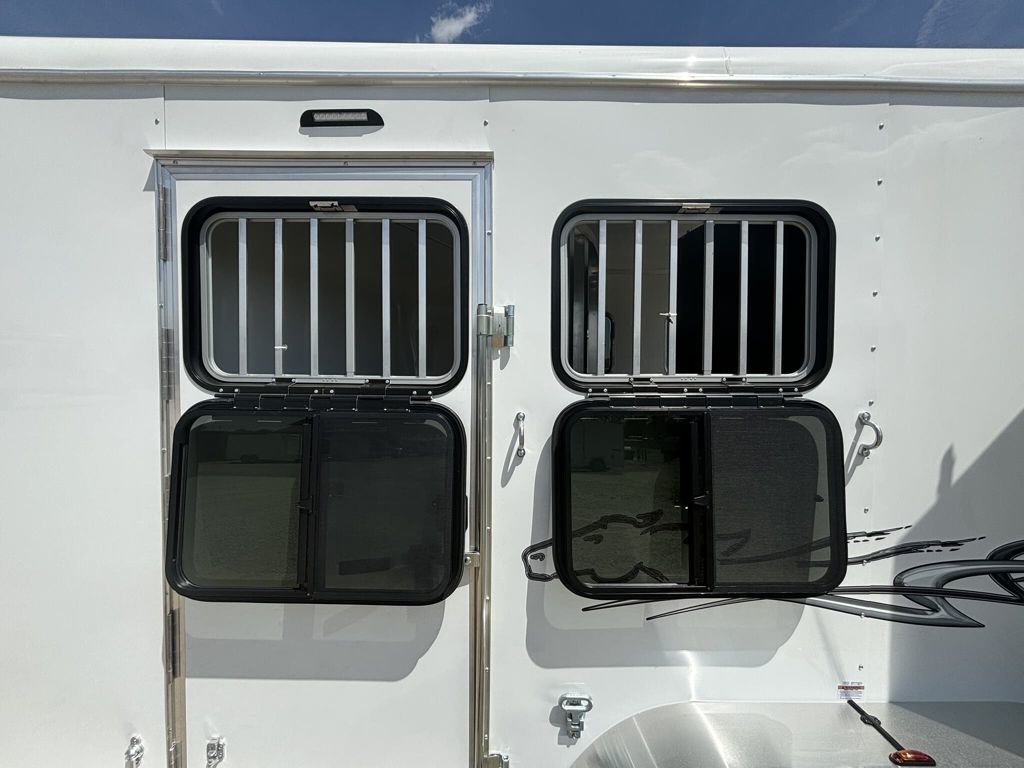 Trailer Photo 16