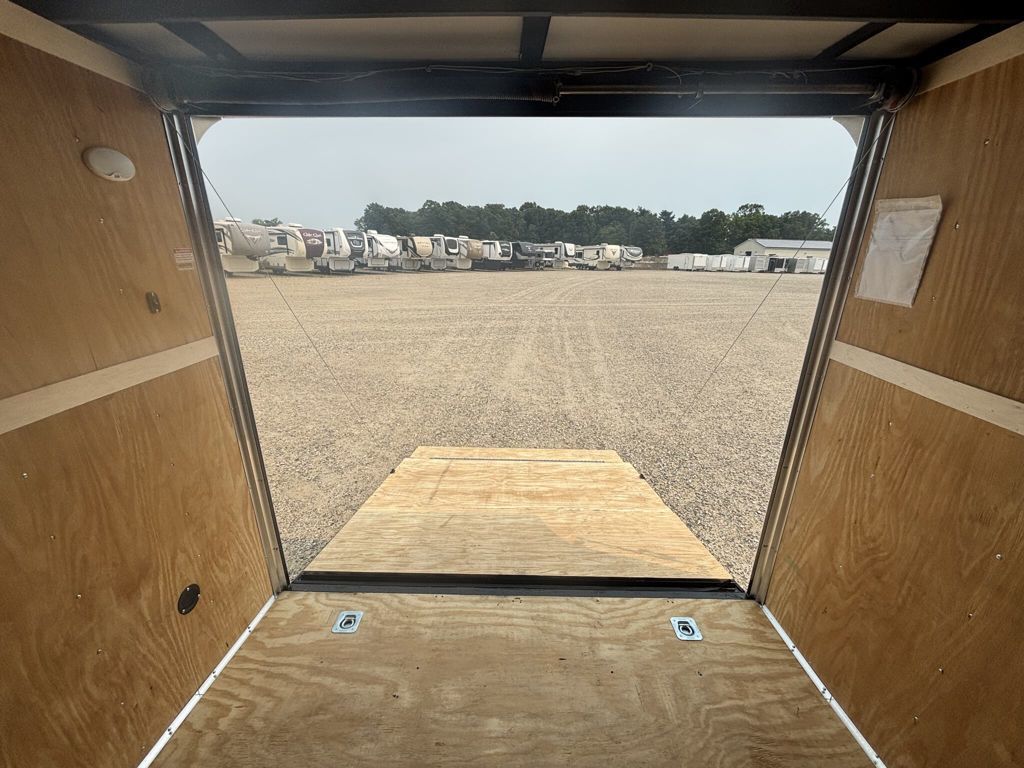 Trailer Photo 11