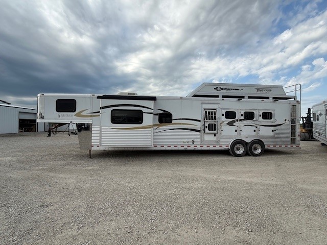 2011 Twister 4 Horse Gooseneck Trailer with 16' Living Quarters