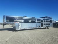 2016  horse Lakota Trailers BigHorn 4 Horse with 19' Living Quarters