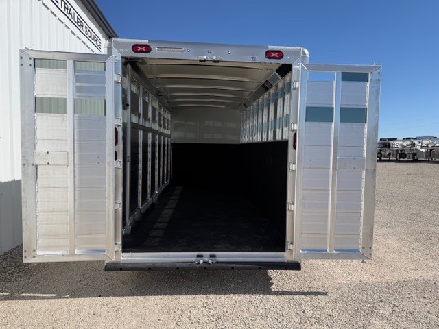 2026 Cimarron 24' livestock gooseneck trailer