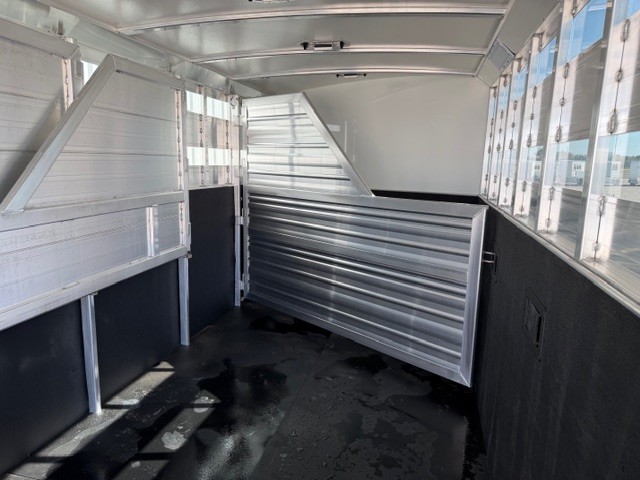 2026 Cimarron 6 horse gooseneck trailer