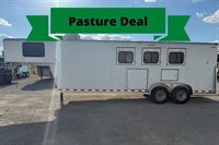 1998 3 horse Twister 3 Horse with 6' Living Quarters