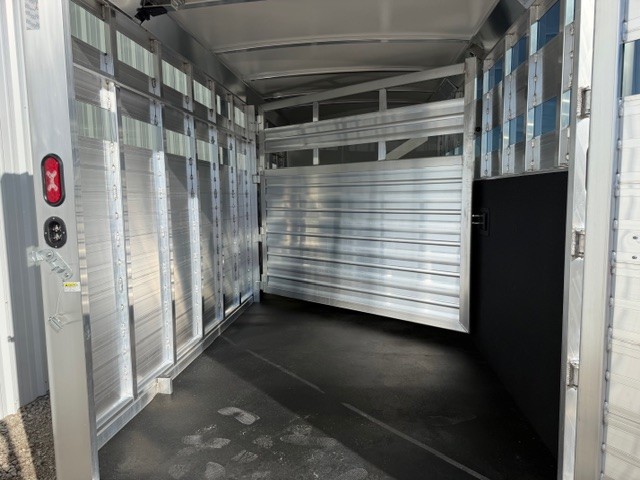 2026 Cimarron 20' livestock gooseneck trailer