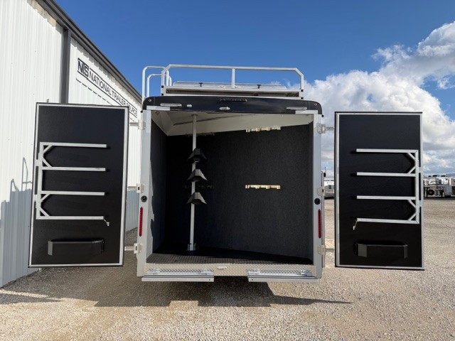 2026 Bison ranger 3 horse side load 16' living quarters