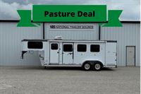 2008 3 horse Hawk 3 Horse Weekender