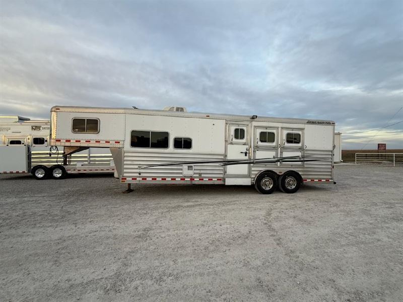 2014 Elite 3 Horse 10' Living Quarters