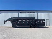 2025  horse Wyatt 24' Livestock Gooseneck Trailer