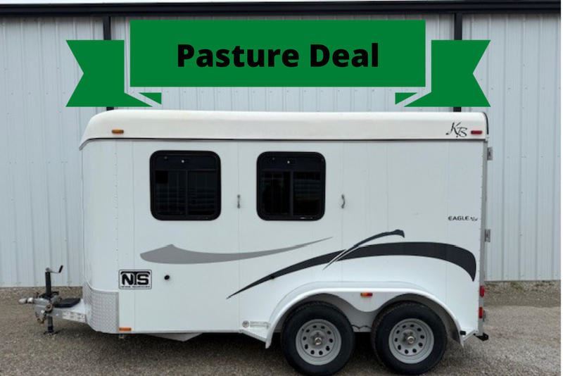2005 Kiefer 2 Horse Bumper Pull Trailer