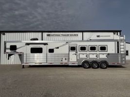 2026 4 horse Lakota Trailers Infinity 4 Horse Side Load 15' Living Quarters