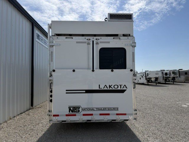 2027 Lakota charger 18' livestock 13' living quarters