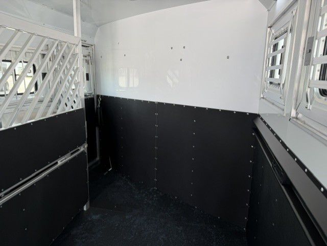 Trailer Photo 26