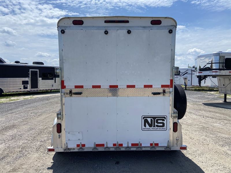 2018 Trailers Usa 2 horse bumper pull trailer