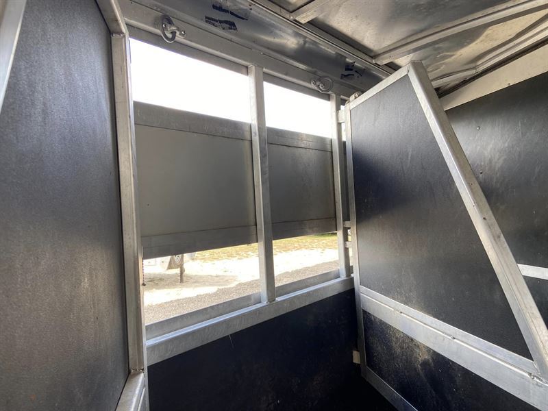 2023 Shadow 3 horse gooseneck trailer