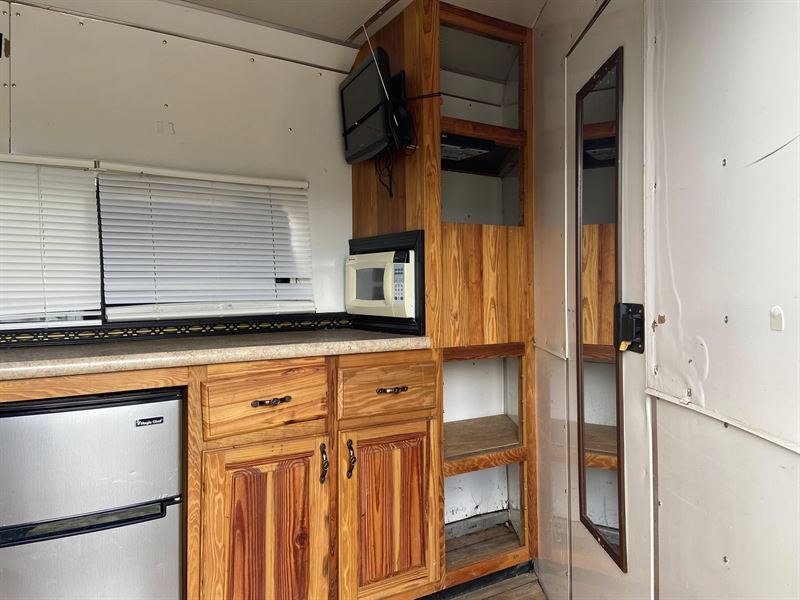 2005 Shadow 2 horse overnighter